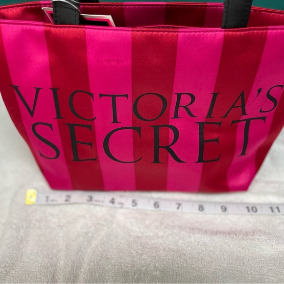 Victoria's Secret Bold Pink Striped Tote - Picture 6 of 6